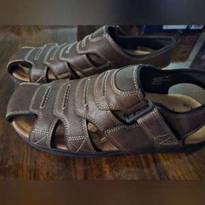 Dockers Men's 12 M Dark Brown Sandals. New In Box